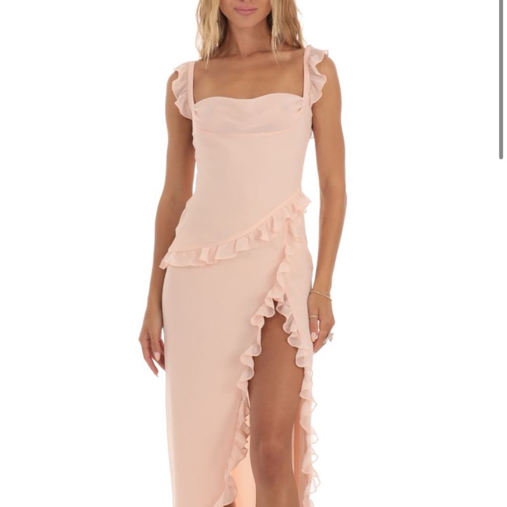 Kofi Chiffon Ruffle Dress in Peach - Lucy in the Sky - Picture 2 of 3